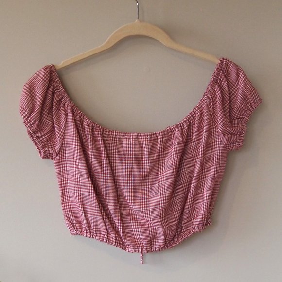Red Gingham Plaid Crop Top - Picture 2 of 5